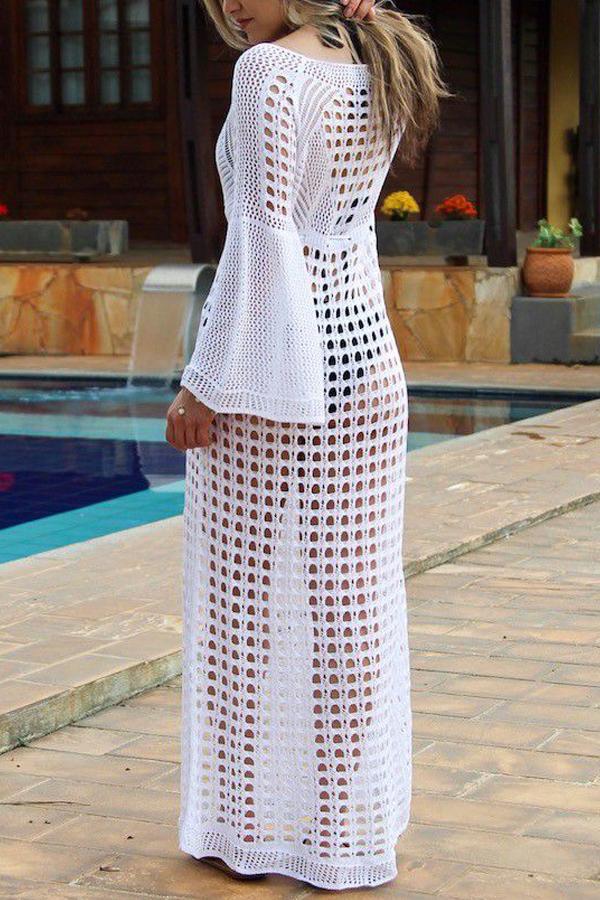 Vestido de playa blanco tejido con mangas acampanadas